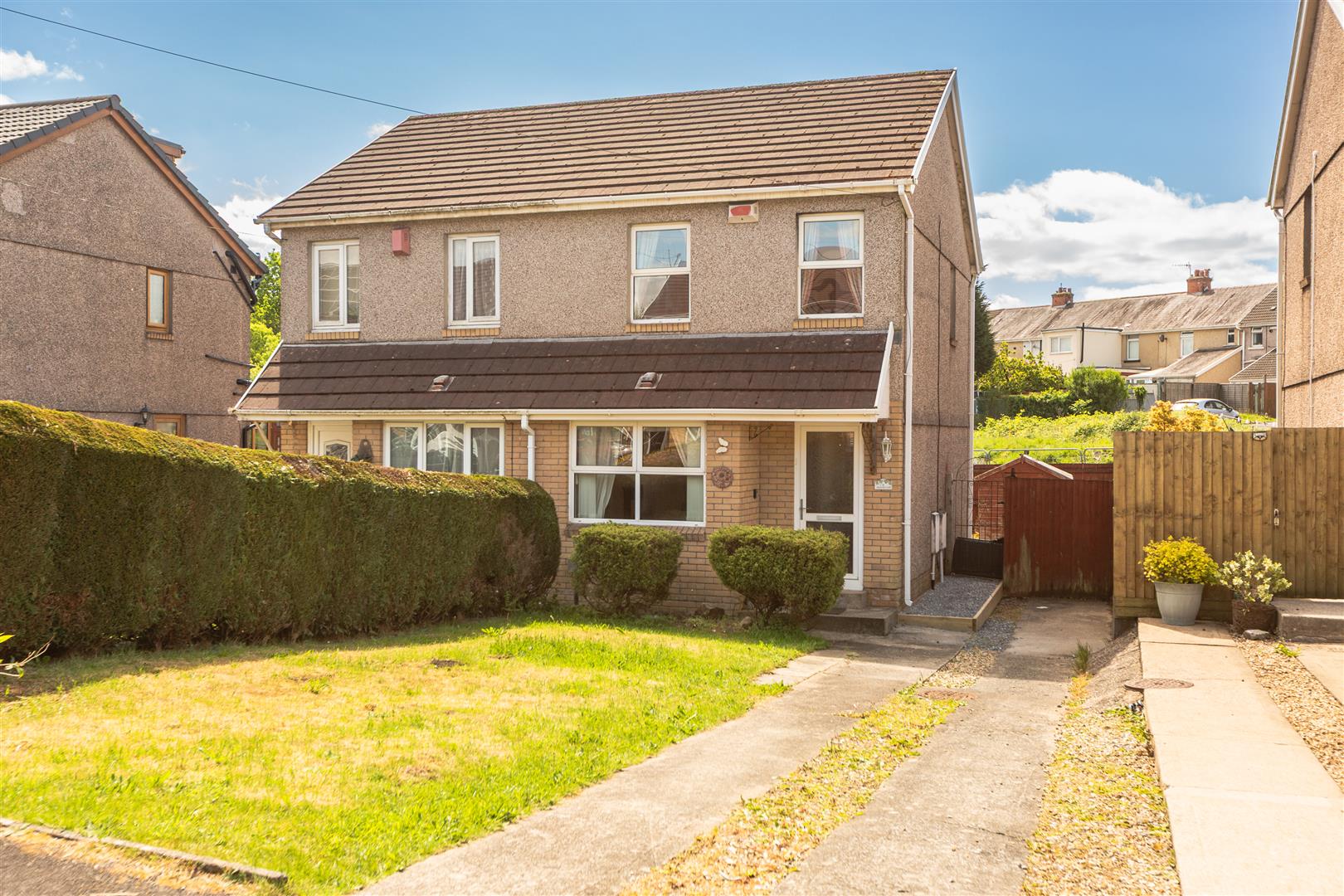 Moorview Close, Gendros, Swansea, SA5 8BZ